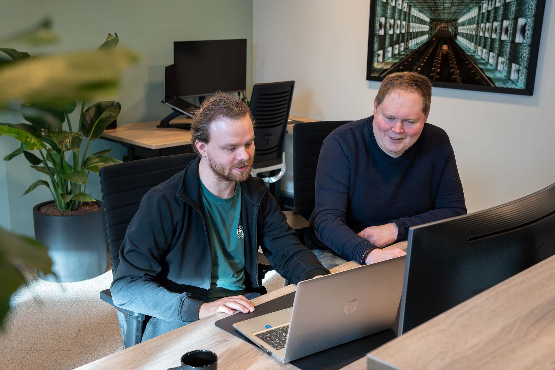 LOWRES 1920px Data Visual nov2022 3426 ARW Dx O Deep PRIME